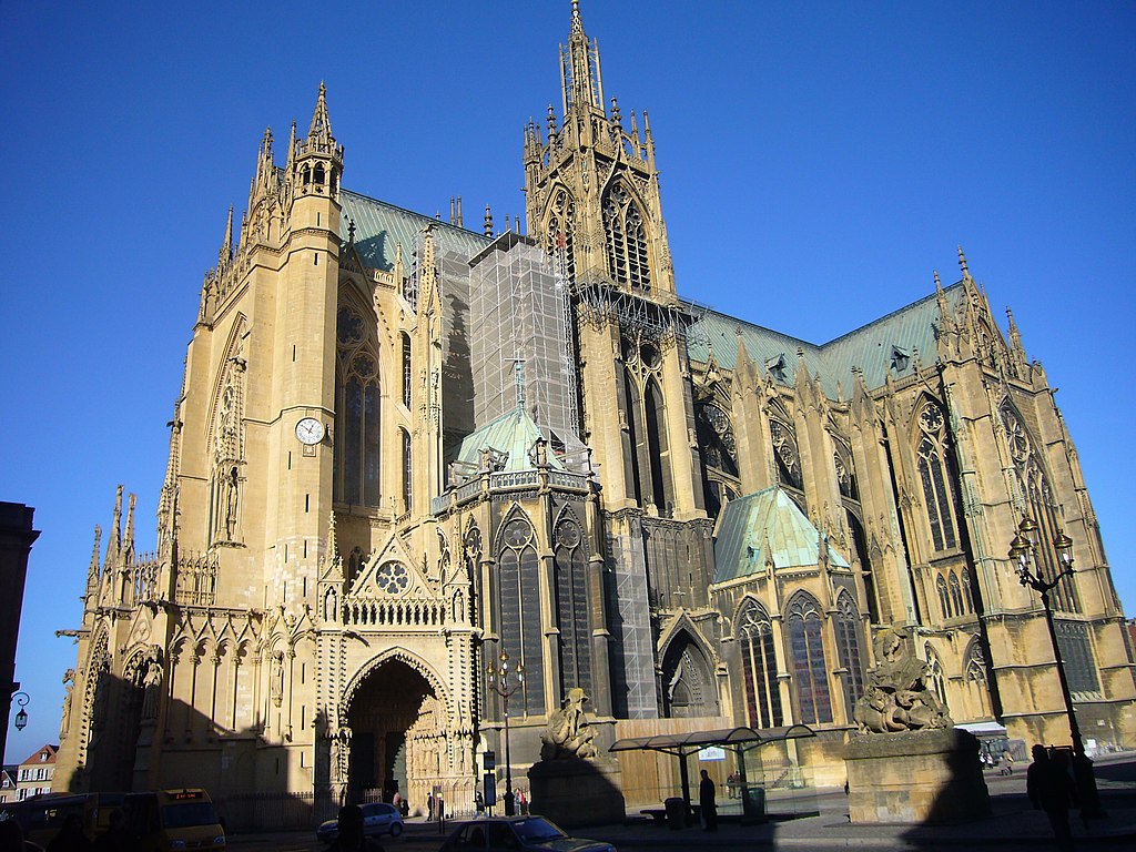 Cathedrale_Saint-Etienne_de_Metz.jpg